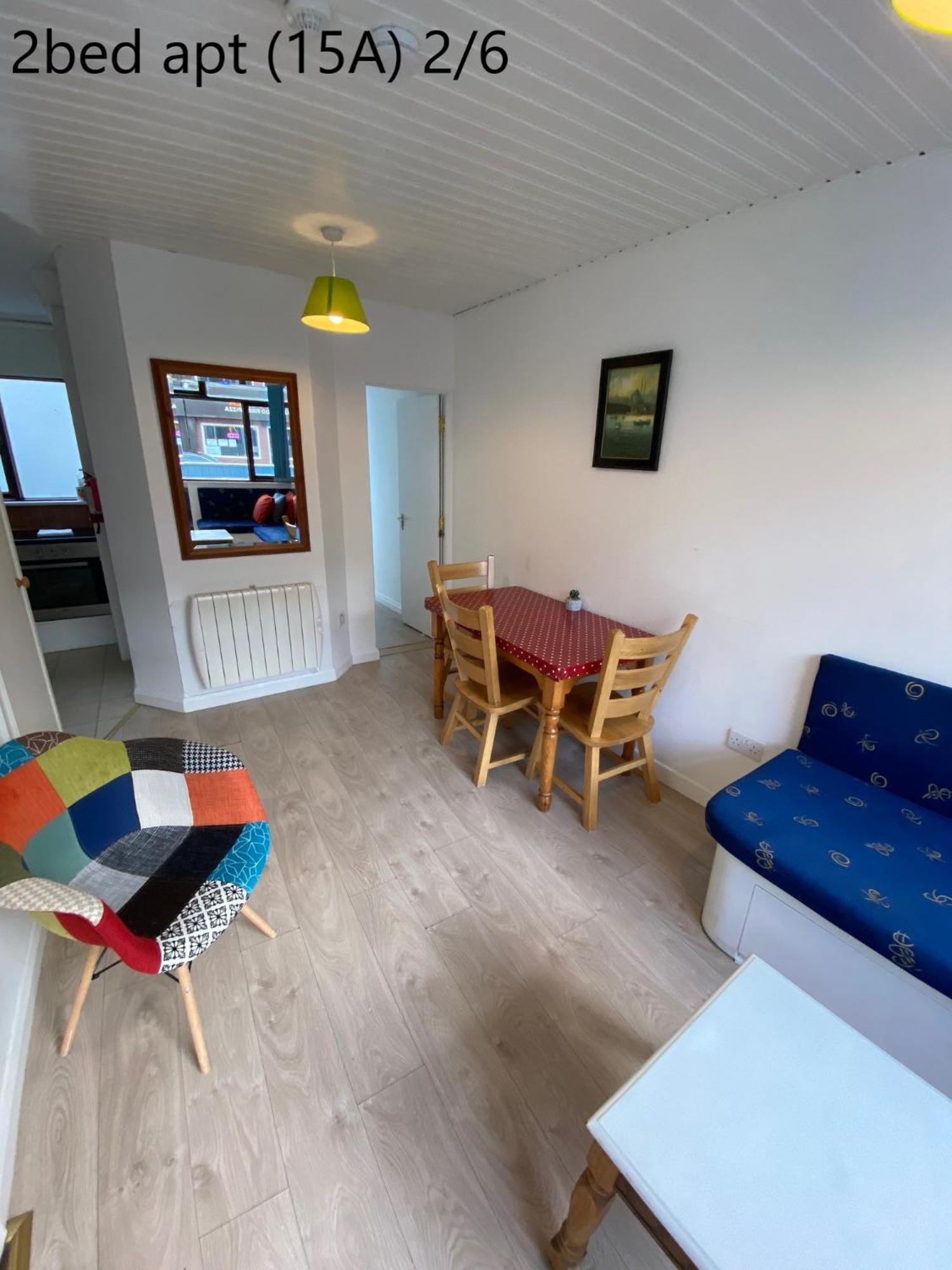 Crescent Close Galway Room photo