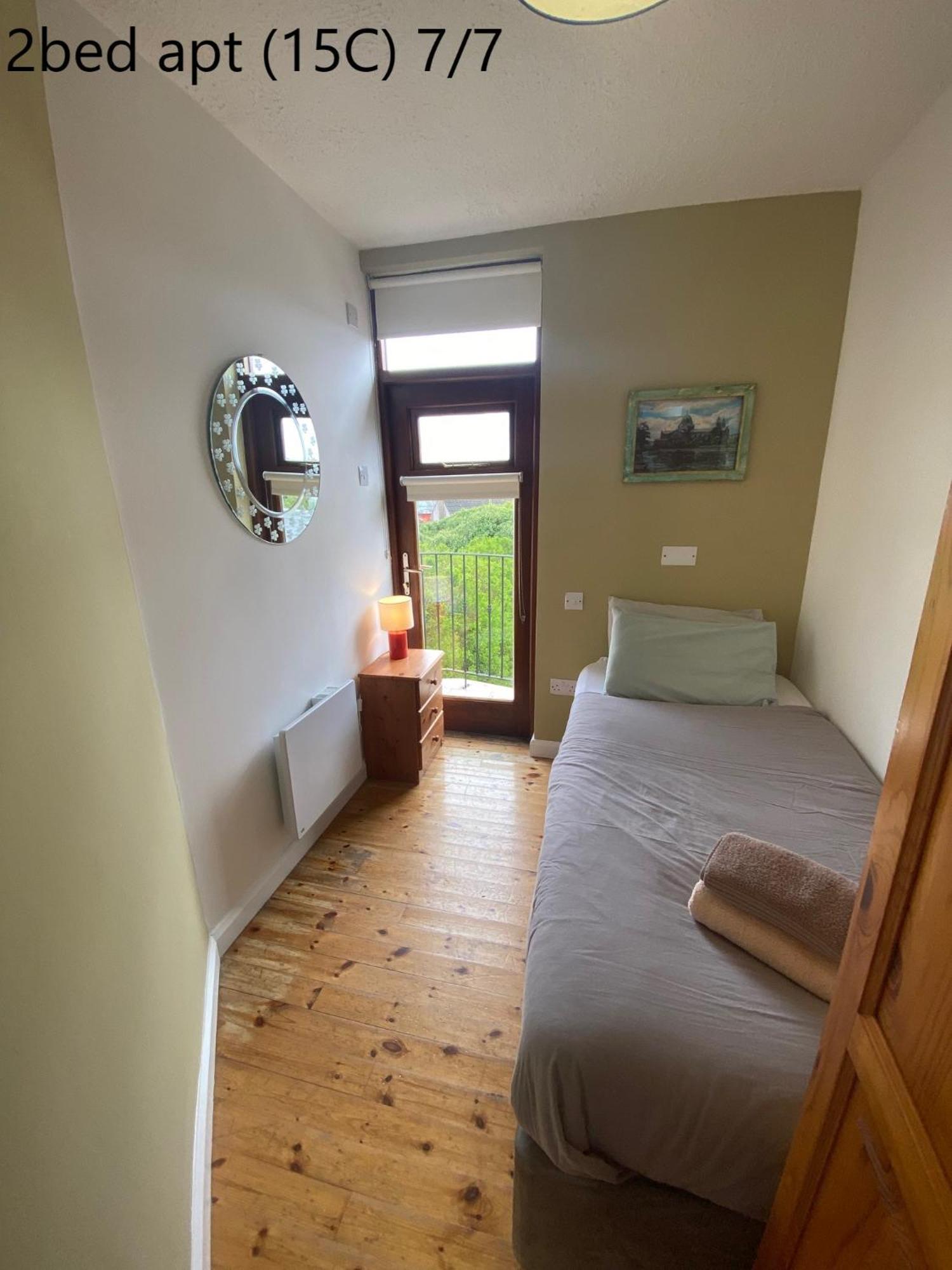 Crescent Close Galway Room photo