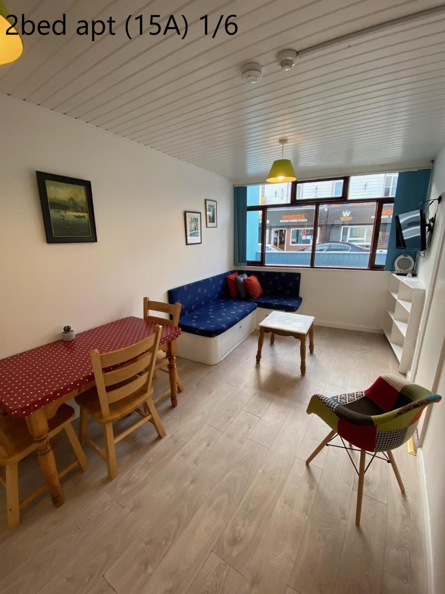 Crescent Close Galway Room photo